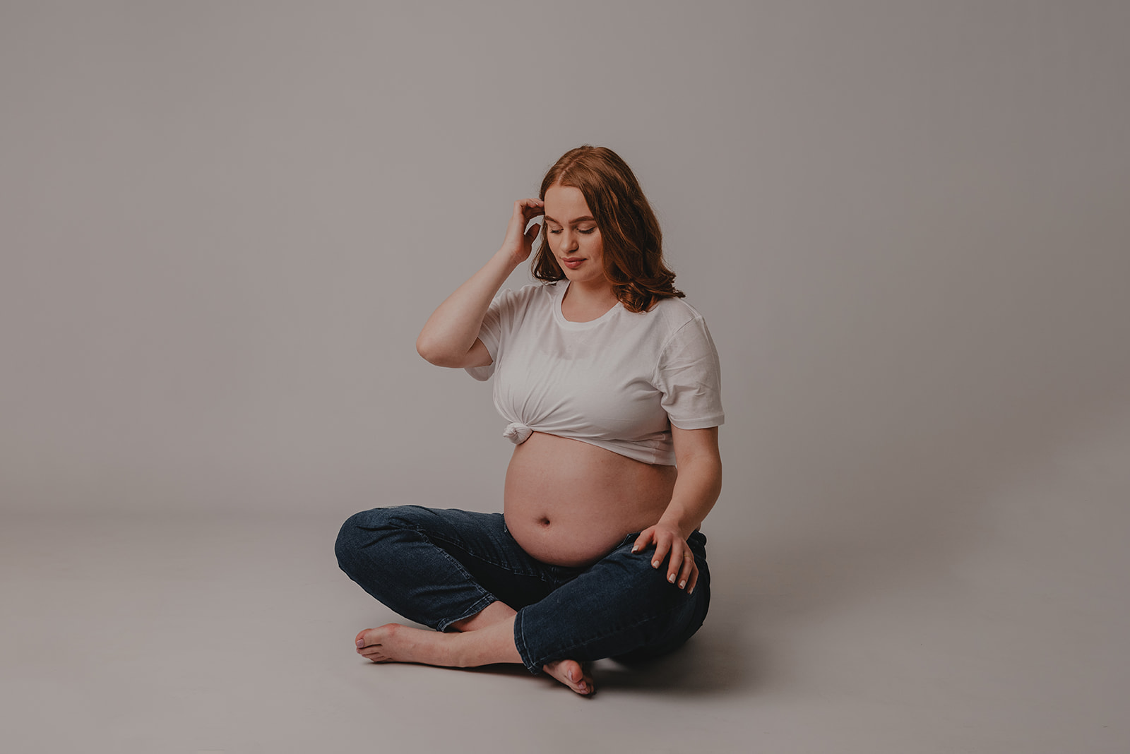 zwangerschapsshoot zwangerschapsfotoshoot studio wit zwangerschap fotograaf zwolle apeldoorn deventer gelderland