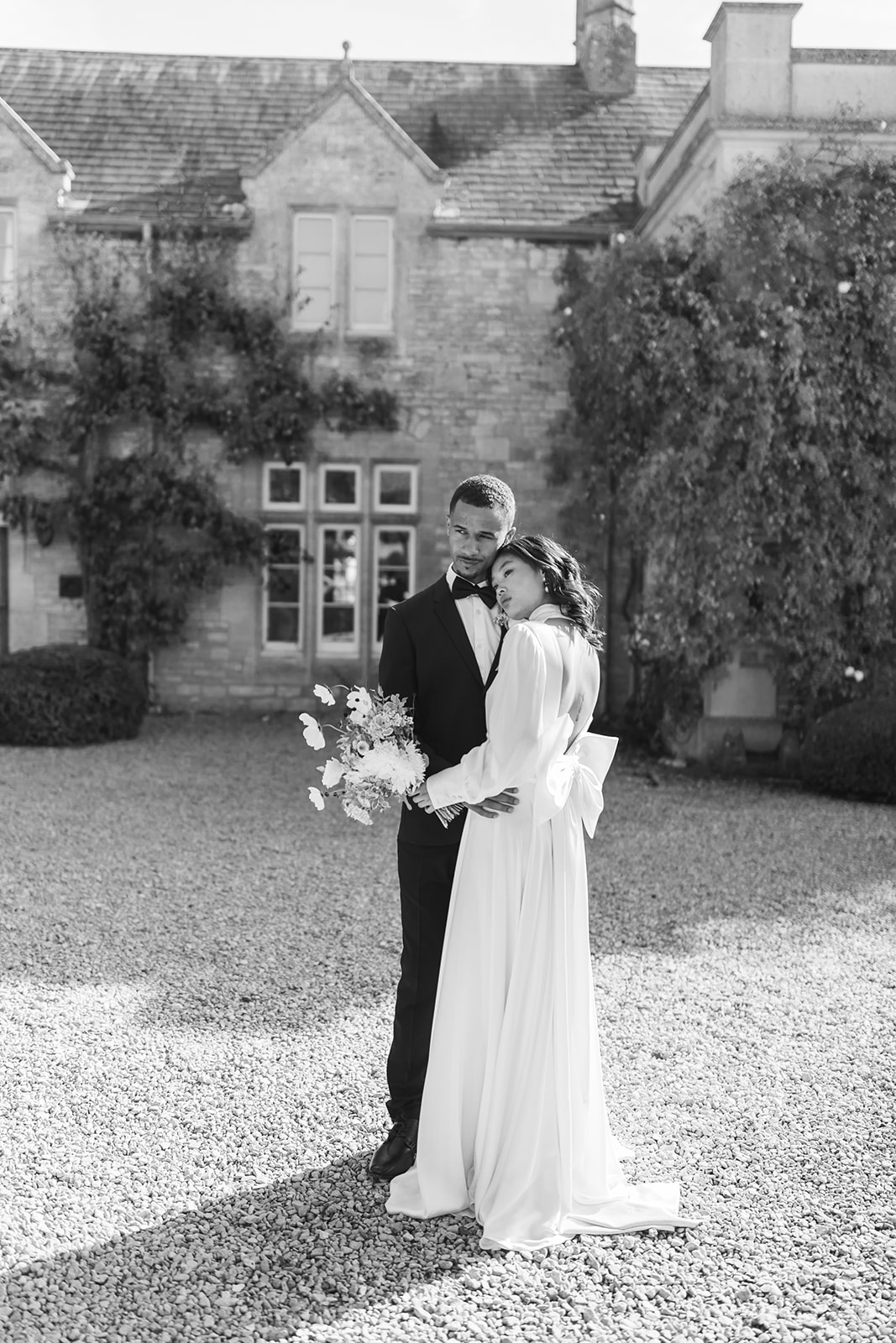 A wedding at Euridge Manor - Light and Airy Wedding Photography Cotwolds 