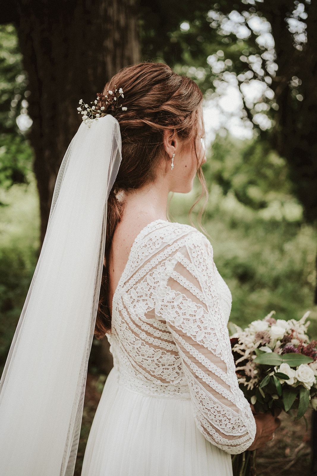 Detalles del vestido de la novia