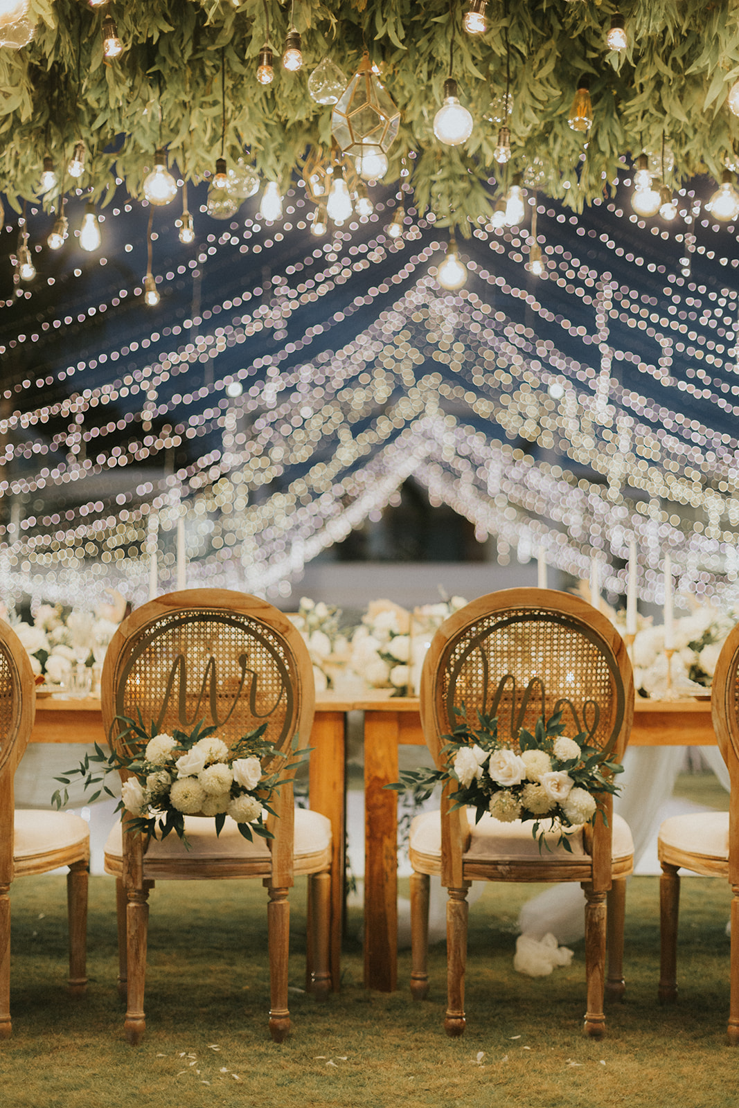 Rustic luxury wedding theme, indulge in a timeless palette of earthy tones.