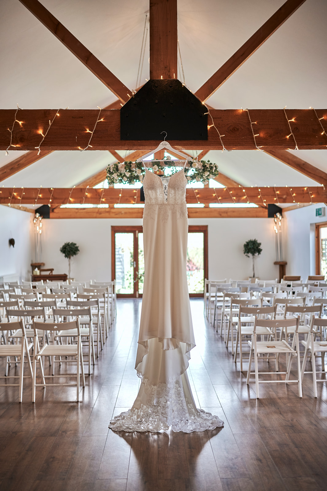 wedding dress maidens barn