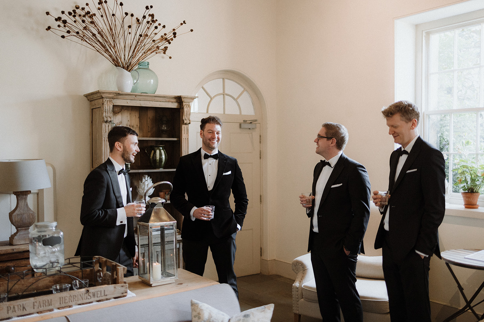 Black tie wedding, groom preparation 