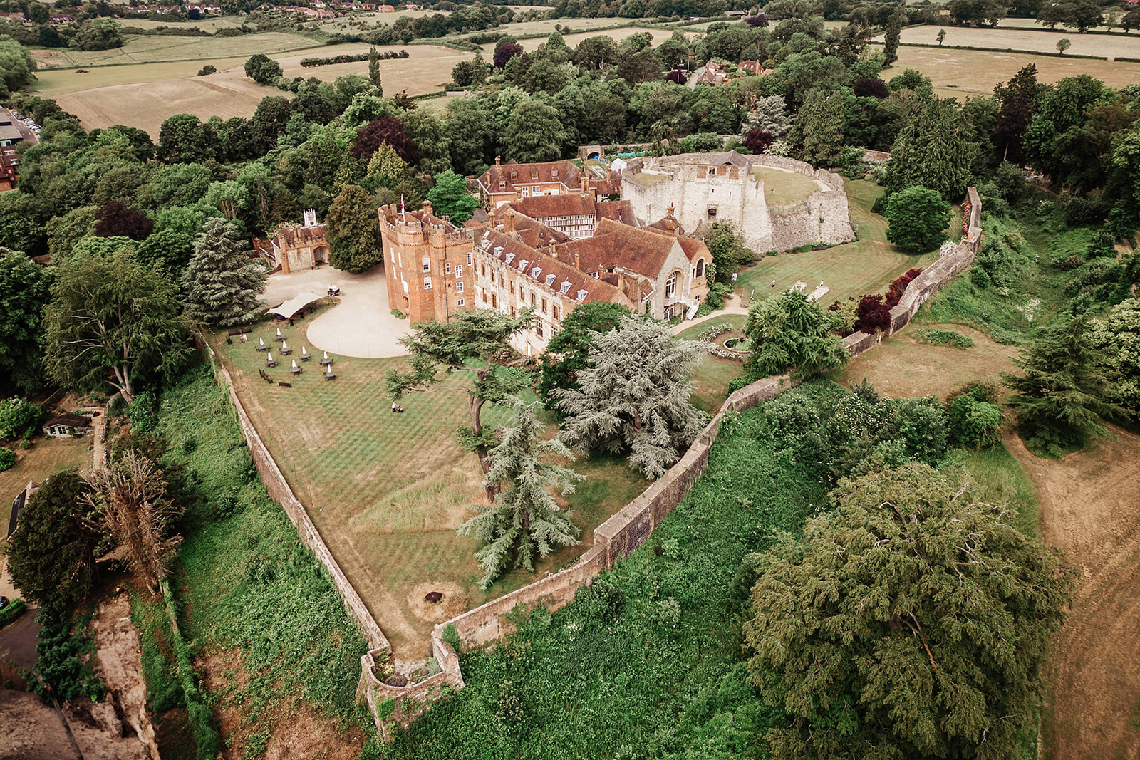 Aerial photo of Farnham Castle