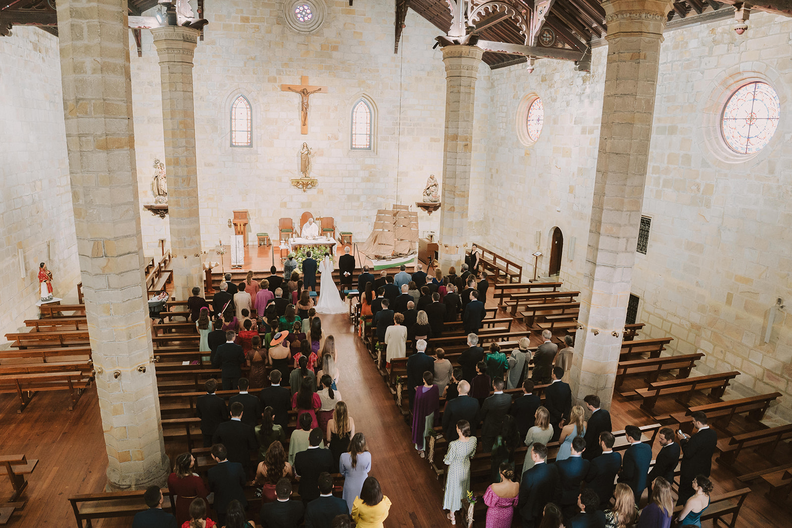 boda en la iglesia de plentzia