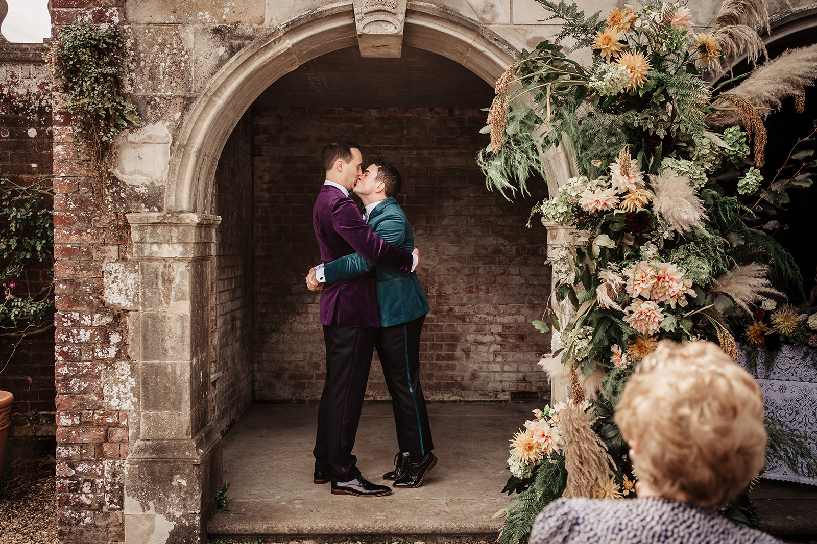 First kiss at Mount Ephraim Country House & Gardens