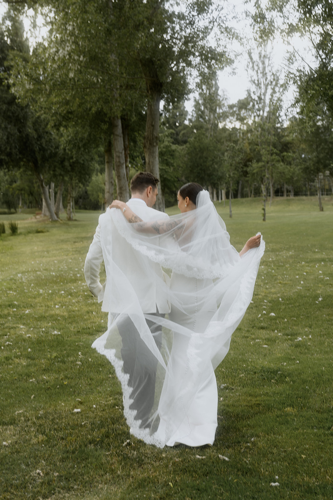 stylish wedding couple shoot ideas 