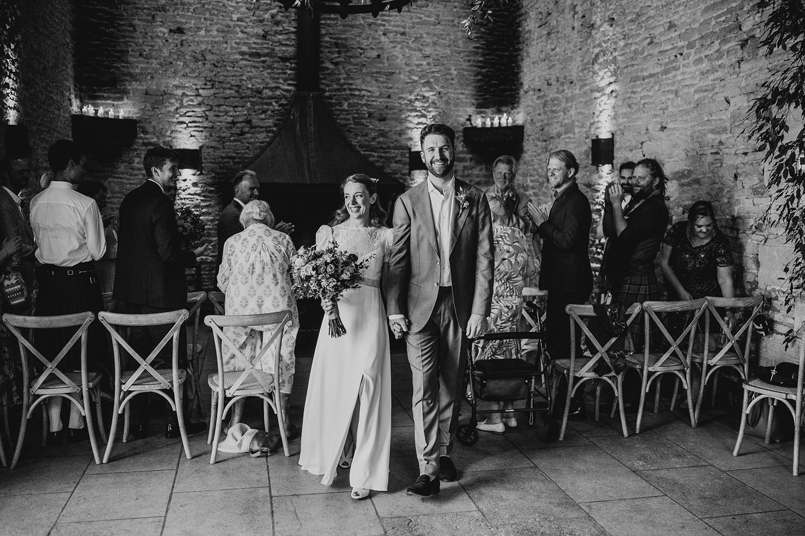 stone barn wedding ceremony 