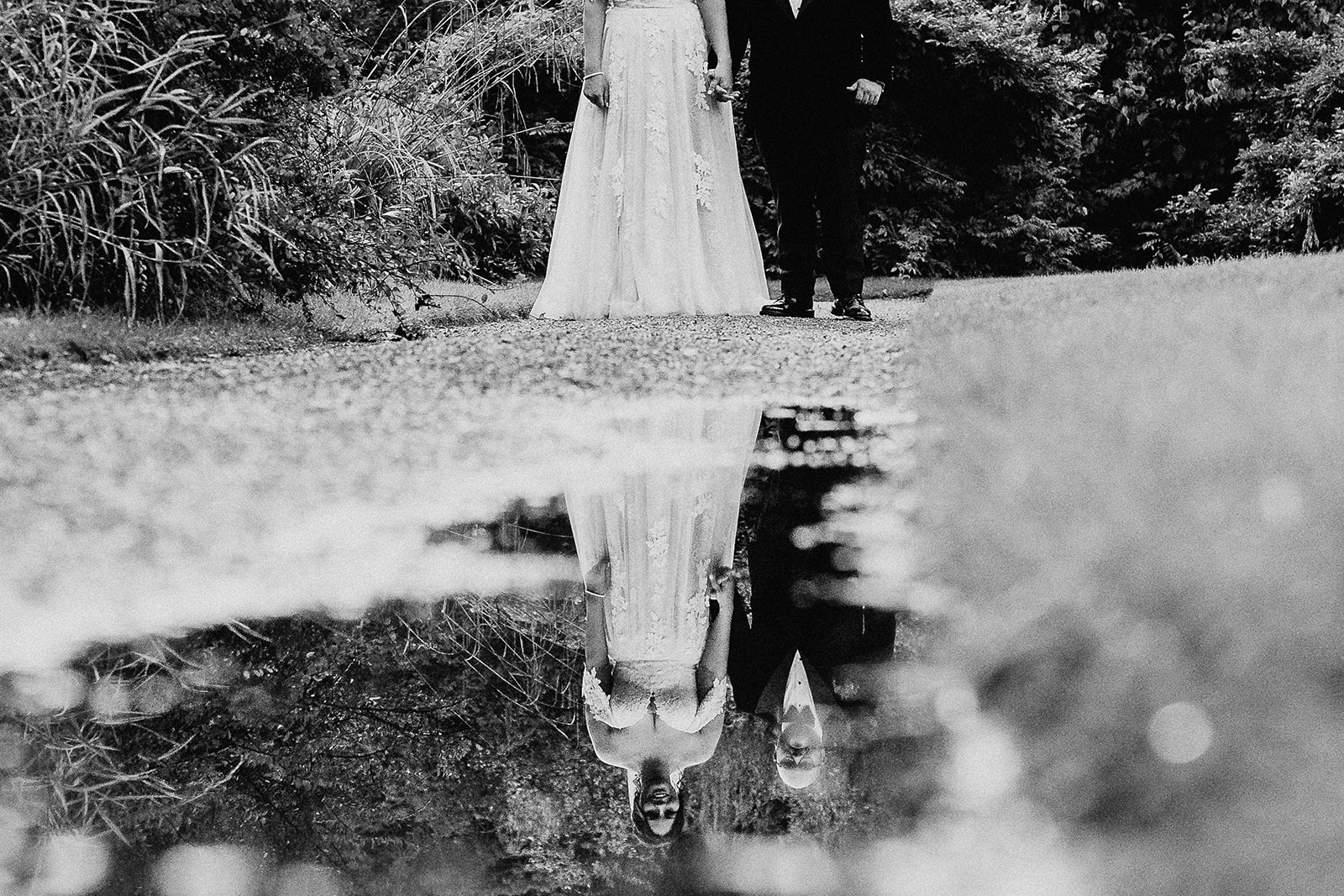 bride and groom creative wedding picture