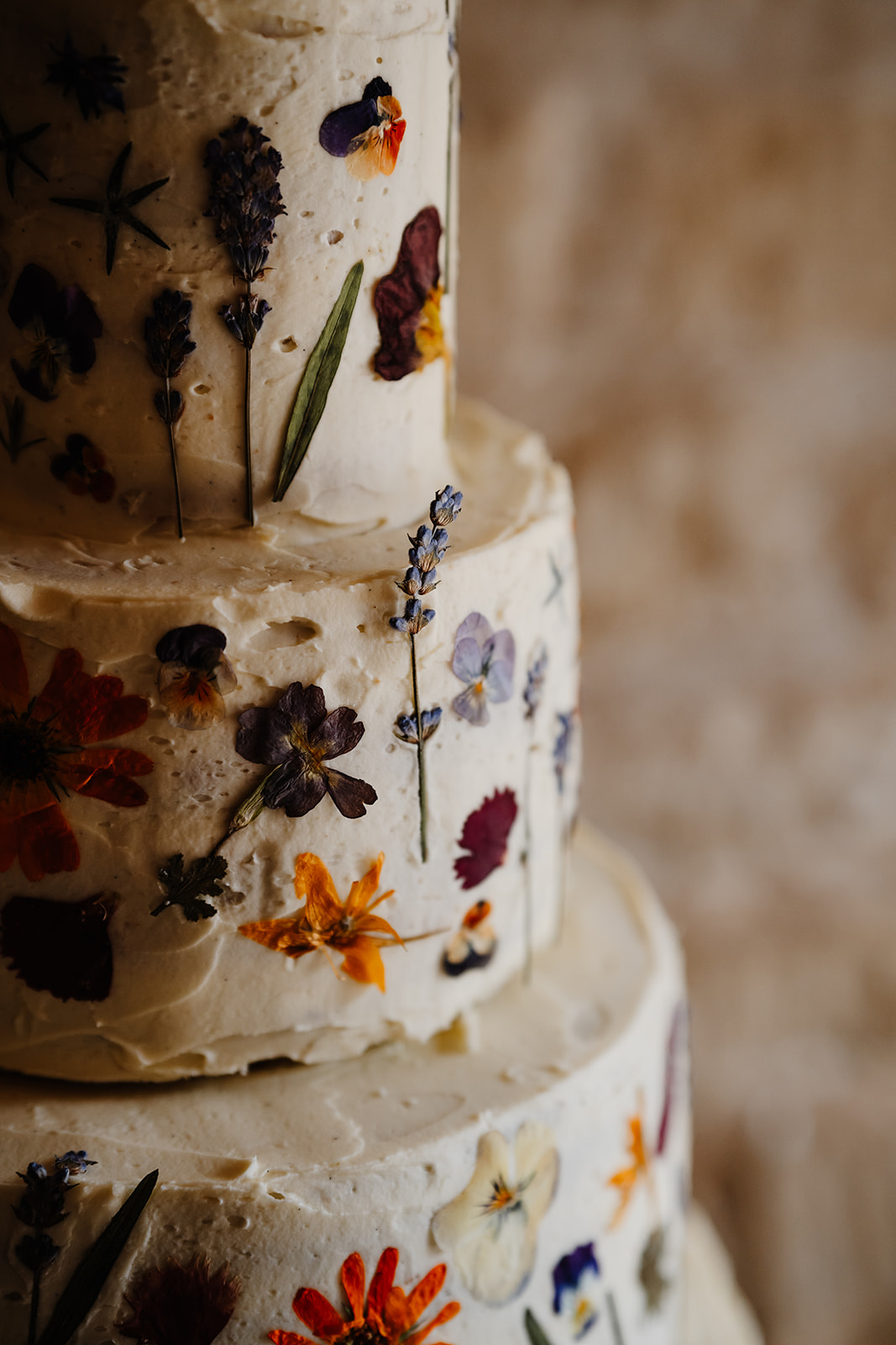 cake with flower design at Yard Space wedding venue