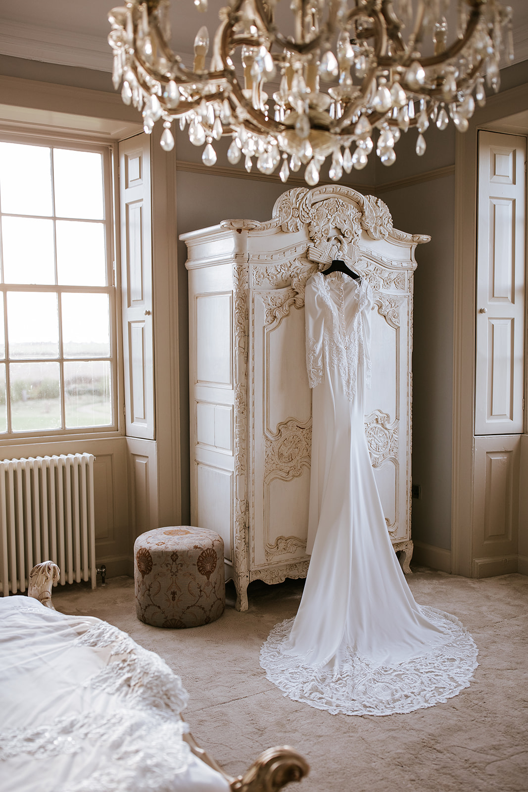 Gianella, the bedroom where the bride gets ready at Newton Hall, Northumberland