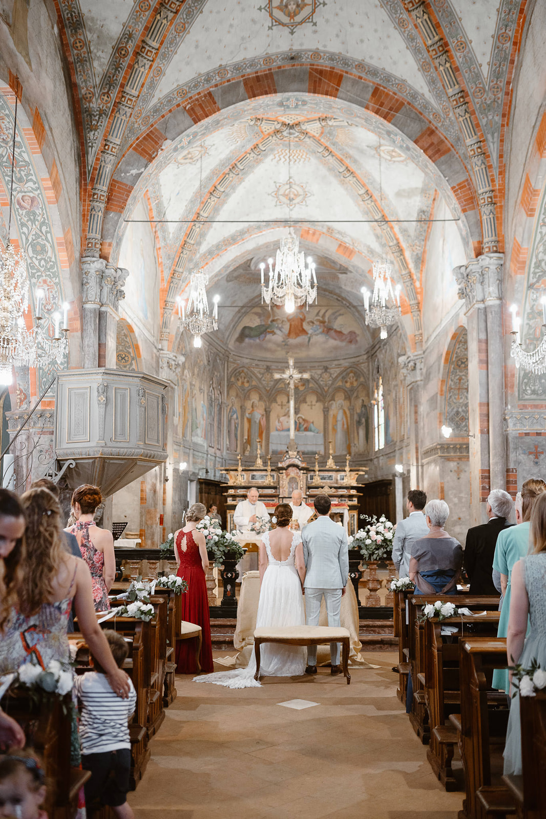 Photo of the entire Church of Lu Monferrato during a wedding