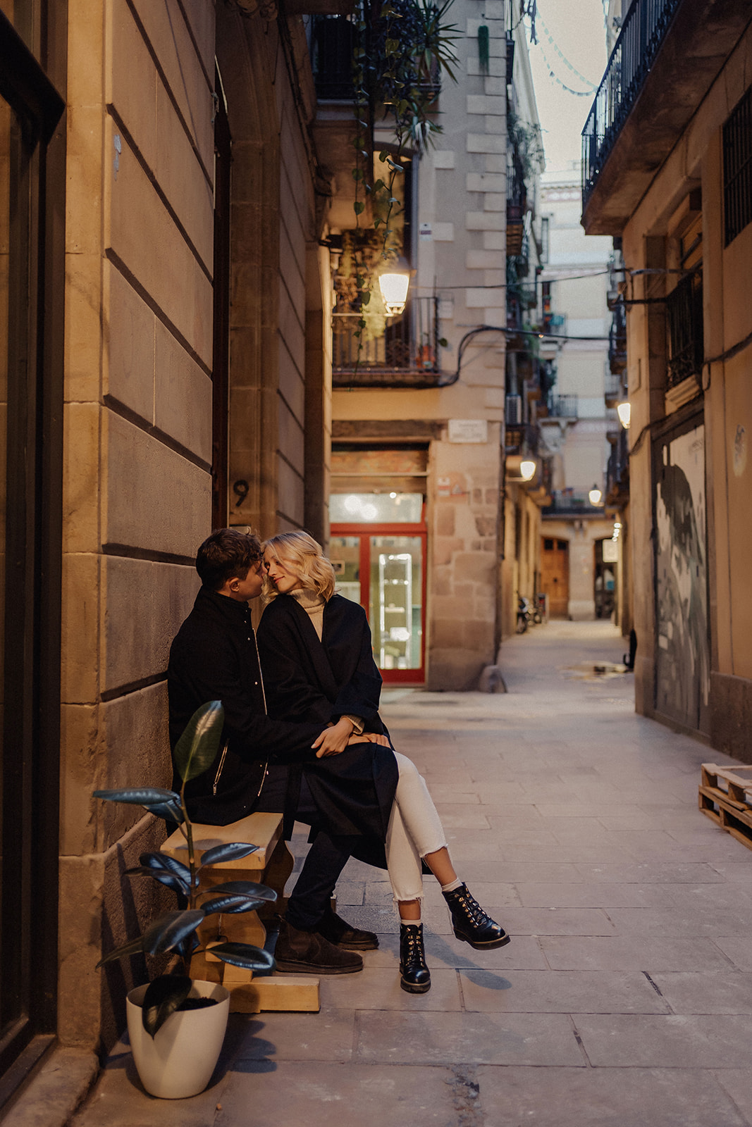 Couple Photoshoot in the Born district of Barcelona