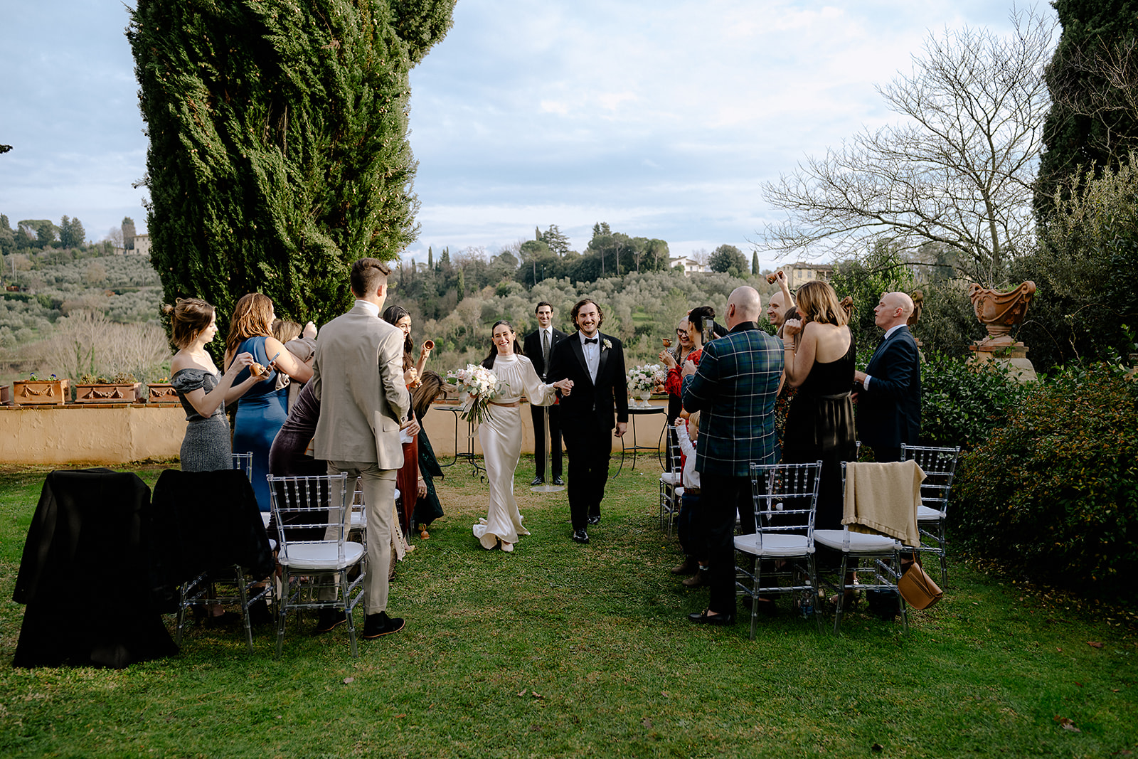 Intimate Winter Wedding in Florence photography outdoor ceremony portrait