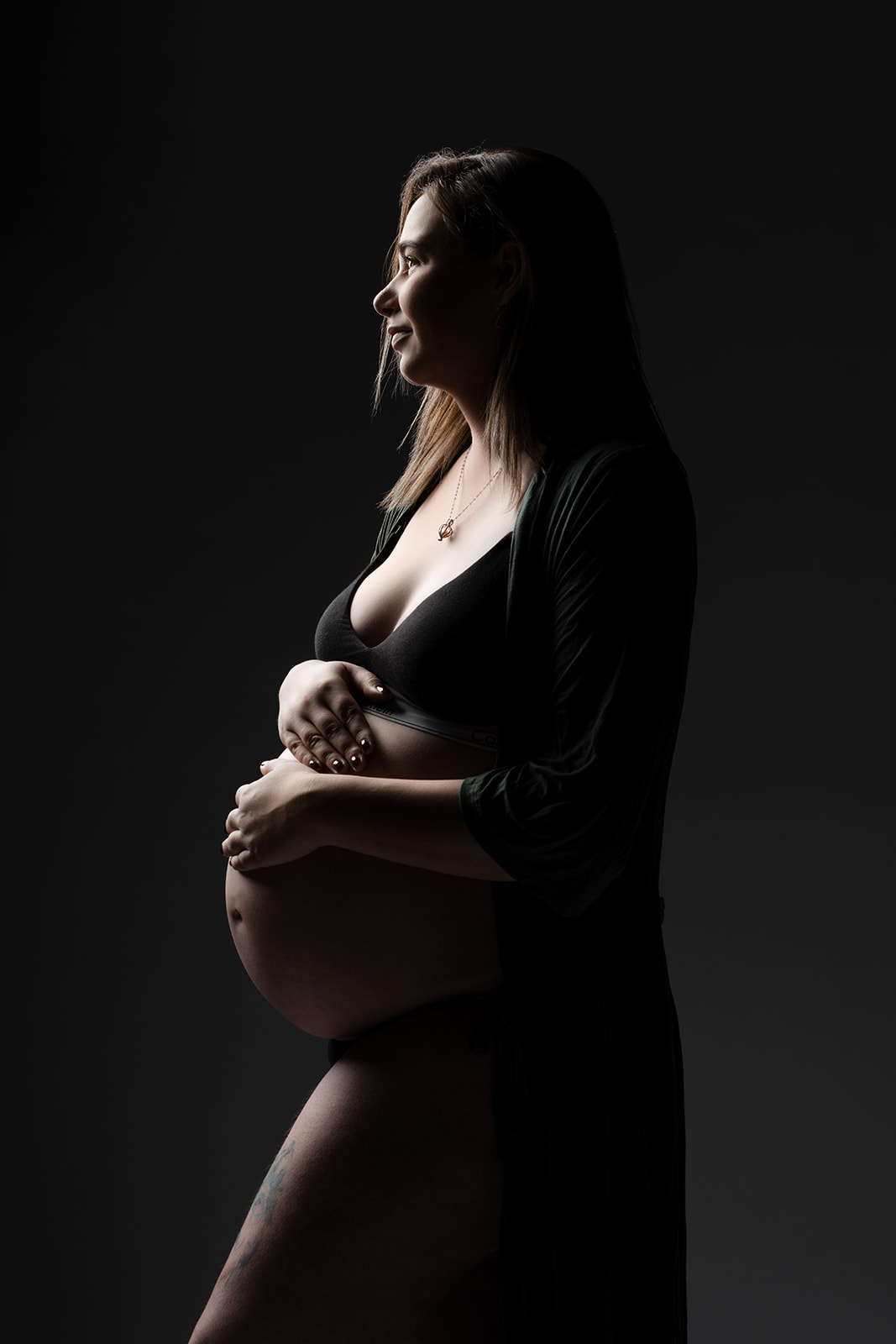 Gravid med stor rung mave i uge 37