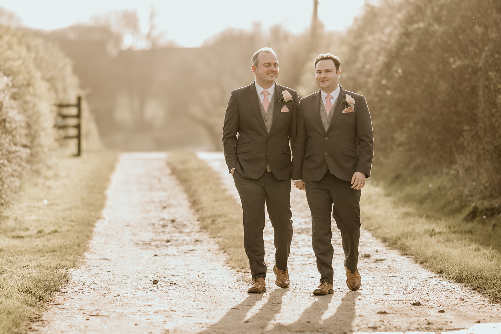 wedding pictures at stretton manor barn